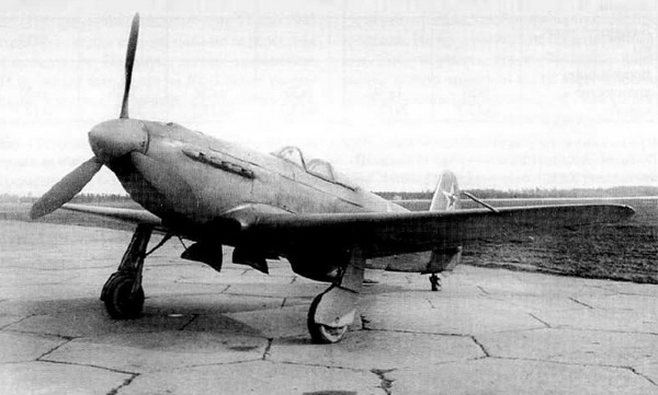 Иллюстрация к книге — Як-3. Истребитель «Победа» [i_053.jpg]