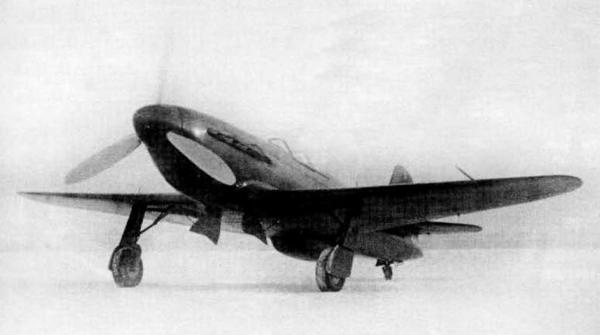 Иллюстрация к книге — Як-3. Истребитель «Победа» [i_087.jpg]