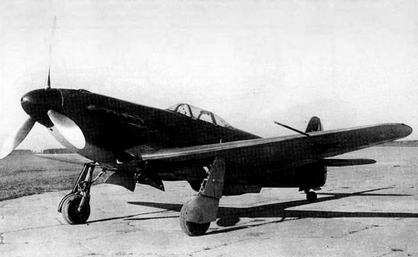 Иллюстрация к книге — Як-3. Истребитель «Победа» [i_094.jpg]