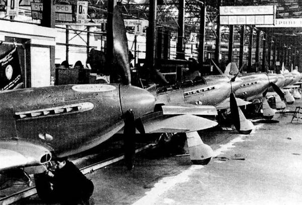 Иллюстрация к книге — Як-3. Истребитель «Победа» [i_101.jpg]