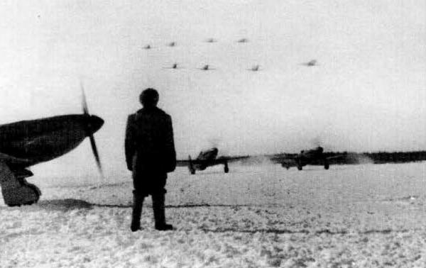 Иллюстрация к книге — Як-3. Истребитель «Победа» [i_118.jpg]