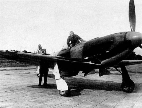 Иллюстрация к книге — Як-3. Истребитель «Победа» [i_127.jpg]