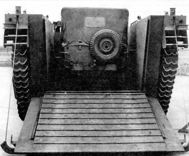 Иллюстрация к книге — Американские «аллигаторы». Гусеничные десантные машины LVT [img_48.jpg]