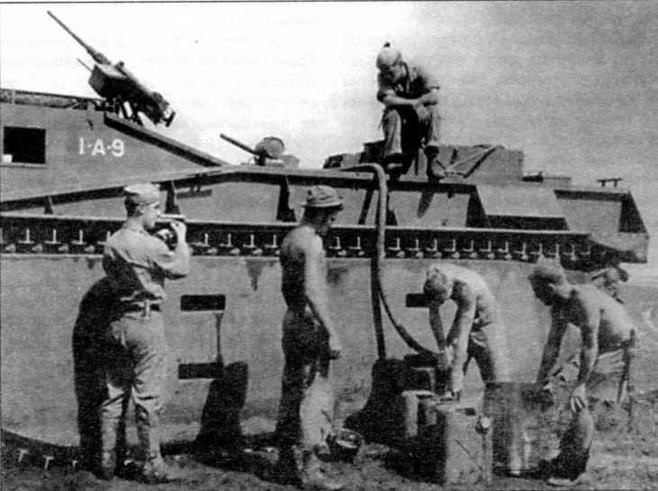 Иллюстрация к книге — Американские «аллигаторы». Гусеничные десантные машины LVT [img_51.jpg]