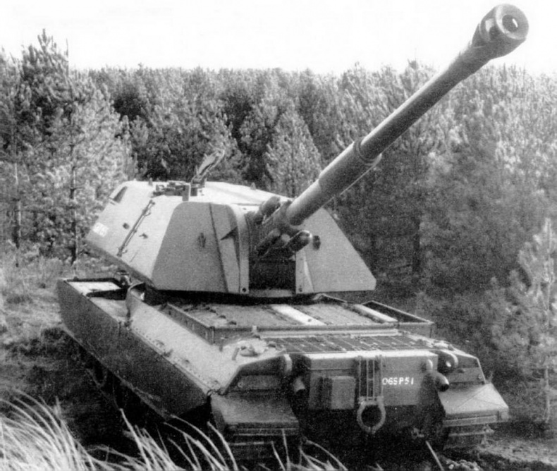 Иллюстрация к книге — Основные боевые танки «Чифтен» и «Виккерс» [img_49.jpg]