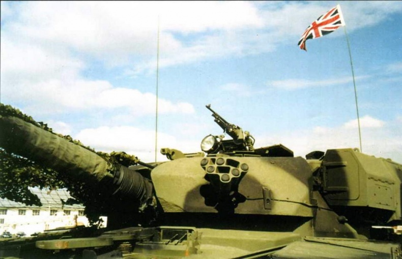 Иллюстрация к книге — Основные боевые танки «Чифтен» и «Виккерс» [img_60.jpg]