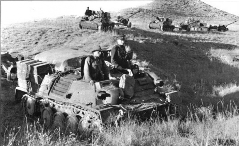 Иллюстрация к книге — Артиллерийские тягачи Советской Армии [img_16.jpg]