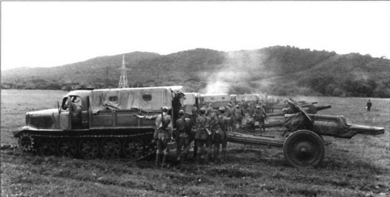 Иллюстрация к книге — Артиллерийские тягачи Советской Армии [img_21.jpg]