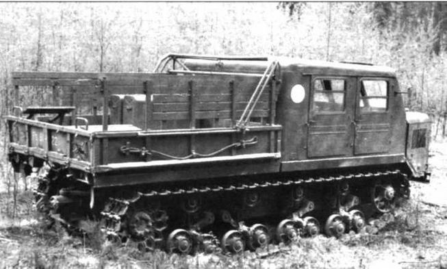 Иллюстрация к книге — Артиллерийские тягачи Советской Армии [img_31.jpg]