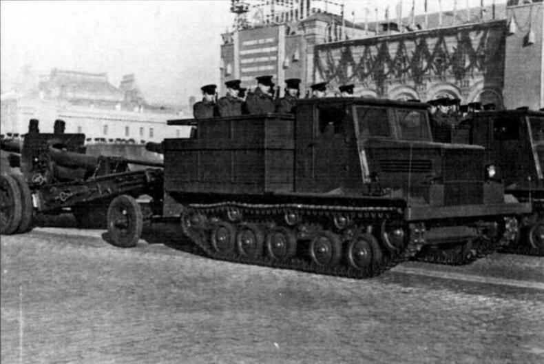 Иллюстрация к книге — Гусеничный плавающий транспортер К-61 [img_15.jpg]