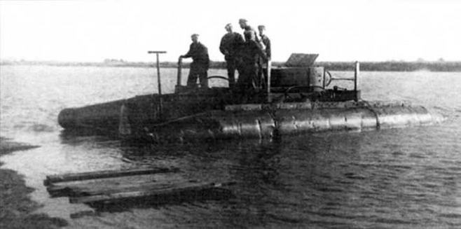 Иллюстрация к книге — Гусеничный плавающий транспортер К-61 [img_9.jpg]