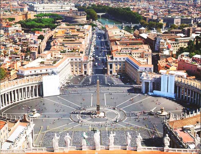 Иллюстрация к книге — Музеи Ватикана [i_001.jpg]