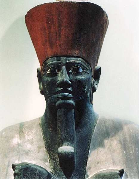 Иллюстрация к книге — Египетский музей [i_031.jpg]