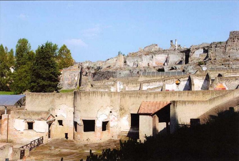 Иллюстрация к книге — Город-музей Помпеи [i_006.jpg]