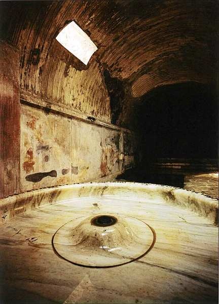 Иллюстрация к книге — Город-музей Помпеи [i_023.jpg]