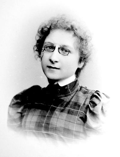 Иллюстрация к книге — Петербургские окрестности. Быт и нравы начала ХХ века [_108.jpg]