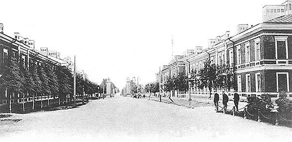 Иллюстрация к книге — Петербургские окрестности. Быт и нравы начала ХХ века [_16.jpg]