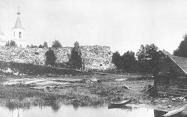 Иллюстрация к книге — Петербургские окрестности. Быт и нравы начала ХХ века [_162.jpg]