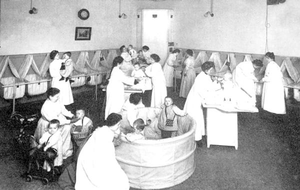 Иллюстрация к книге — Петербургские окрестности. Быт и нравы начала ХХ века [_174.jpg]