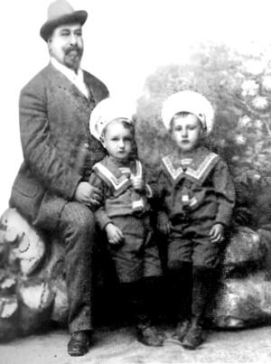 Иллюстрация к книге — Петербургские окрестности. Быт и нравы начала ХХ века [_194.jpg]