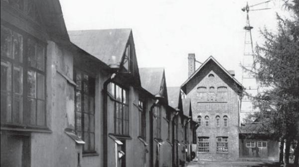 Иллюстрация к книге — Исторические районы Петербурга от А до Я [_119.jpg]