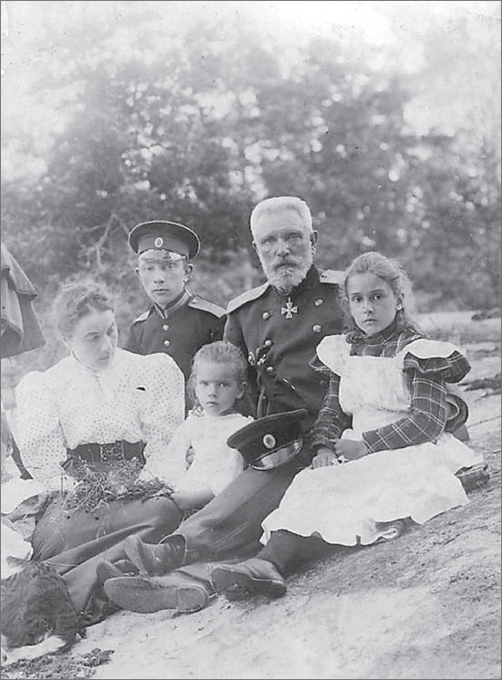 Иллюстрация к книге — Вокруг Петербурга. Заметки наблюдателя [i_034.jpg]