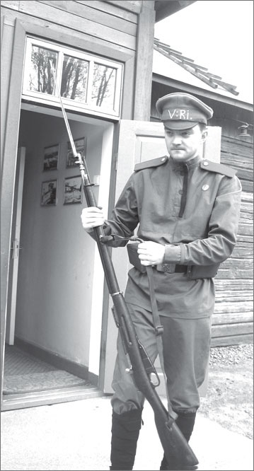 Иллюстрация к книге — Вокруг Петербурга. Заметки наблюдателя [i_080.jpg]