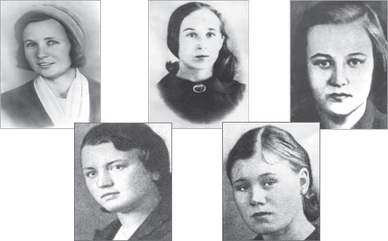 Иллюстрация к книге — Вокруг Петербурга. Заметки наблюдателя [i_146.jpg]