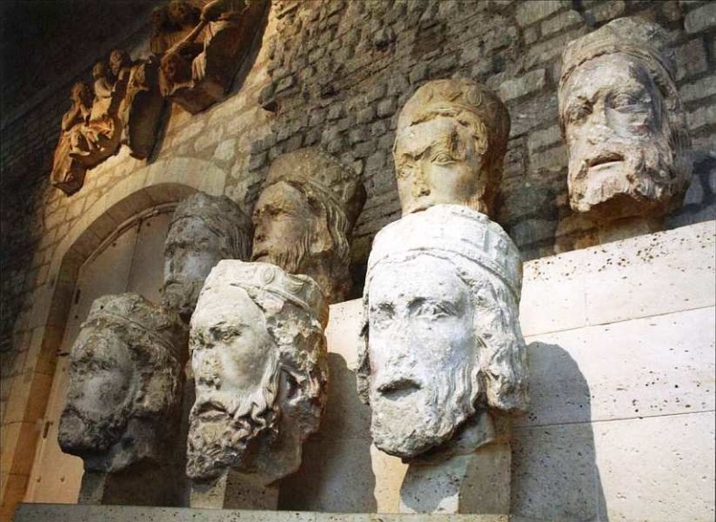 Иллюстрация к книге — Музей Клюни [i_029.jpg]