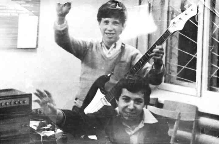 Иллюстрация к книге — «Агата Кристи». Чёрные сказки белой зимы [i_004.jpg]