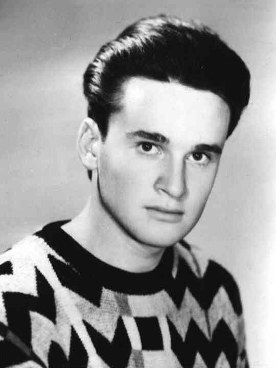 Иллюстрация к книге — «Агата Кристи». Чёрные сказки белой зимы [i_020.jpg]