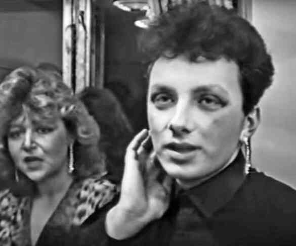 Иллюстрация к книге — «Агата Кристи». Чёрные сказки белой зимы [i_039.jpg]