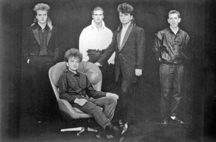 Иллюстрация к книге — «Агата Кристи». Чёрные сказки белой зимы [i_046.jpg]