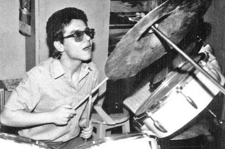 Иллюстрация к книге — «Агата Кристи». Чёрные сказки белой зимы [i_056.jpg]