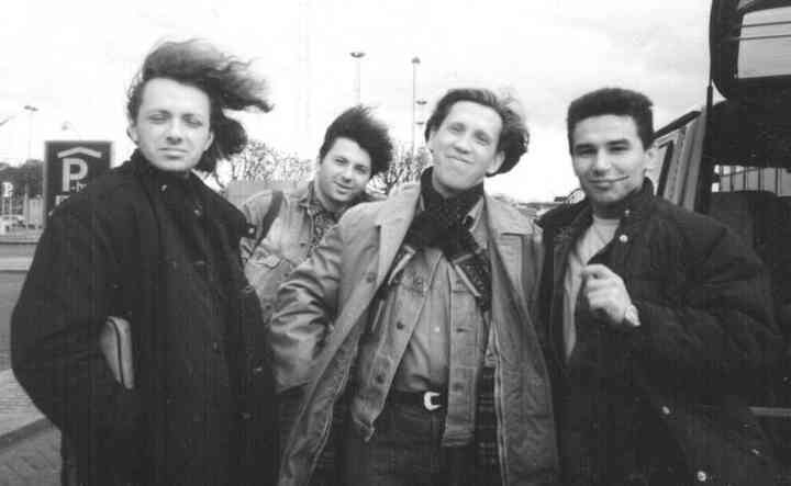 Иллюстрация к книге — «Агата Кристи». Чёрные сказки белой зимы [i_060.jpg]