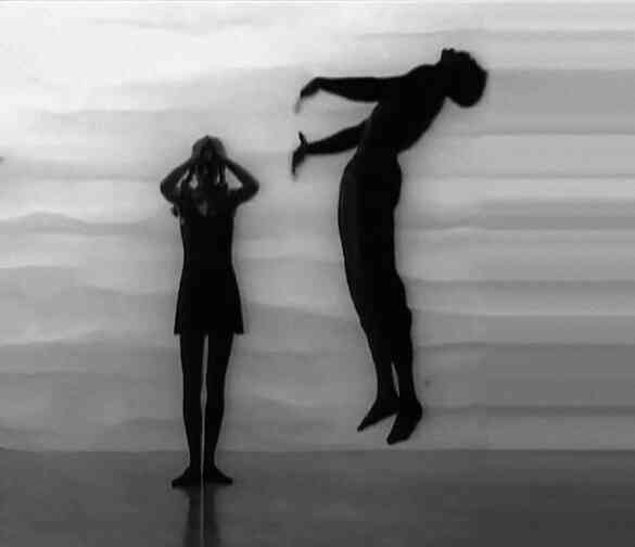 Иллюстрация к книге — «Агата Кристи». Чёрные сказки белой зимы [i_090.jpg]