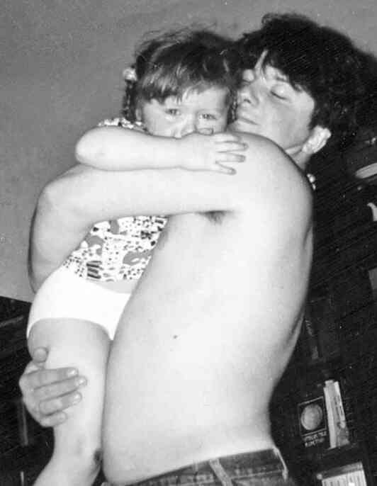 Иллюстрация к книге — «Агата Кристи». Чёрные сказки белой зимы [i_116.jpg]