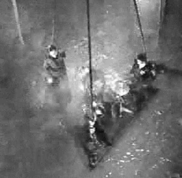 Иллюстрация к книге — «Агата Кристи». Чёрные сказки белой зимы [i_118.jpg]