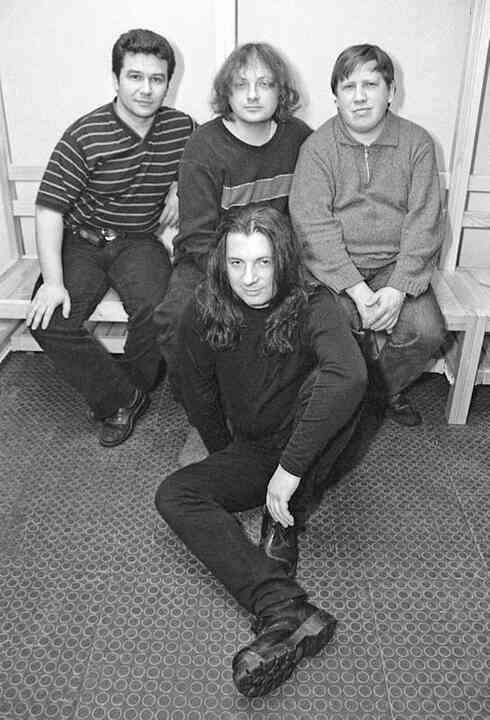 Иллюстрация к книге — «Агата Кристи». Чёрные сказки белой зимы [i_159.jpg]