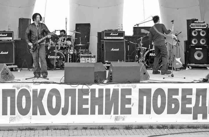 Иллюстрация к книге — «Агата Кристи». Чёрные сказки белой зимы [i_172.jpg]