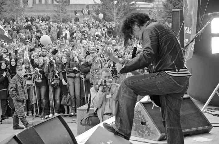 Иллюстрация к книге — «Агата Кристи». Чёрные сказки белой зимы [i_176.jpg]