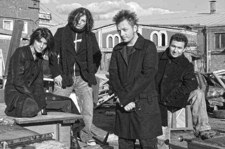 Иллюстрация к книге — «Агата Кристи». Чёрные сказки белой зимы [i_183.jpg]