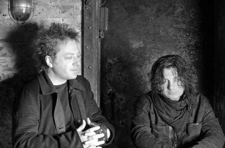 Иллюстрация к книге — «Агата Кристи». Чёрные сказки белой зимы [i_193.jpg]