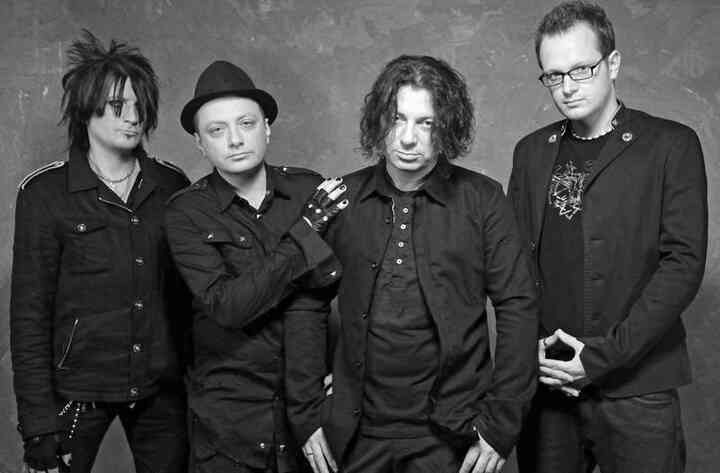 Иллюстрация к книге — «Агата Кристи». Чёрные сказки белой зимы [i_195.jpg]