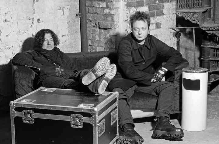 Иллюстрация к книге — «Агата Кристи». Чёрные сказки белой зимы [i_197.jpg]