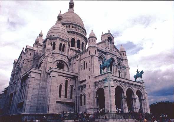 Иллюстрация к книге — Блистательный Париж. История. Легенды. Предания [i_052.jpg]