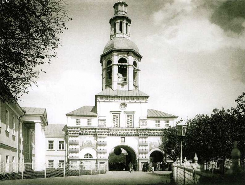 Иллюстрация к книге — Московский Данилов монастырь [i_038.jpg]