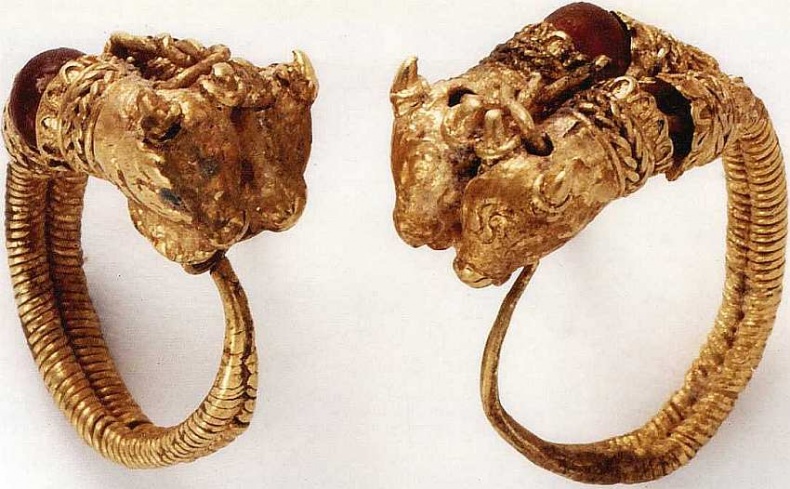 Иллюстрация к книге — Музей кикладского искусства Афины [i_077.jpg]