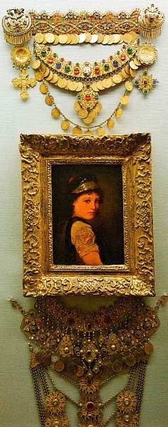 Иллюстрация к книге — Музей Бенаки Афины [i_002.jpg]