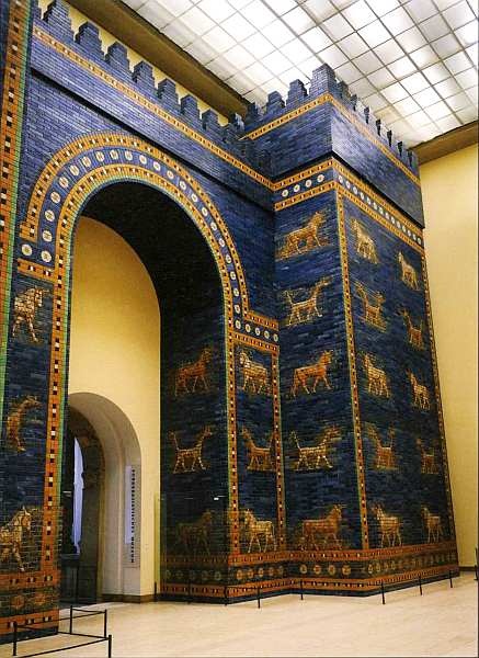 Иллюстрация к книге — Пергамский музей Берлин [i_022.jpg]